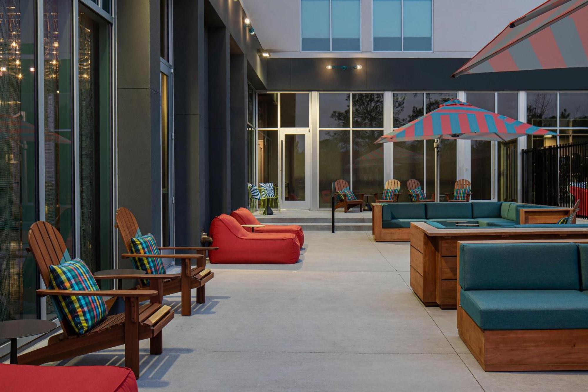 Aloft Houston Shenandoah - The Woodlands Hotel Екстериор снимка